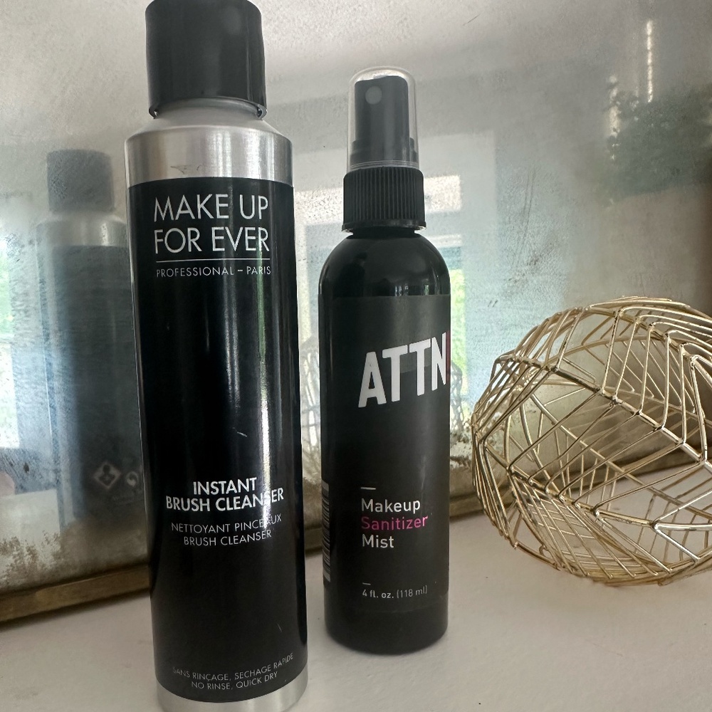 Brush Cleaner and Palette Sanitizer - MUA RETIREMENT SALE!